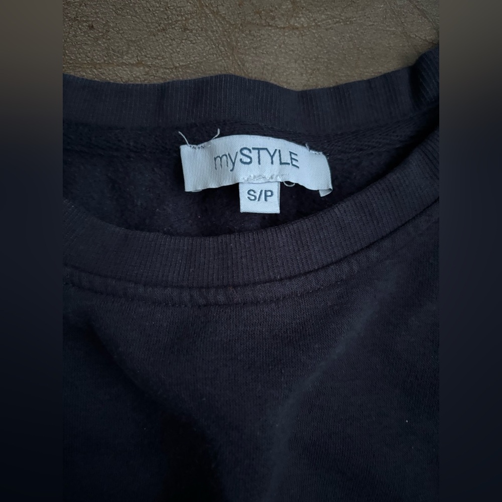 Sweater - Picture 2 of 2